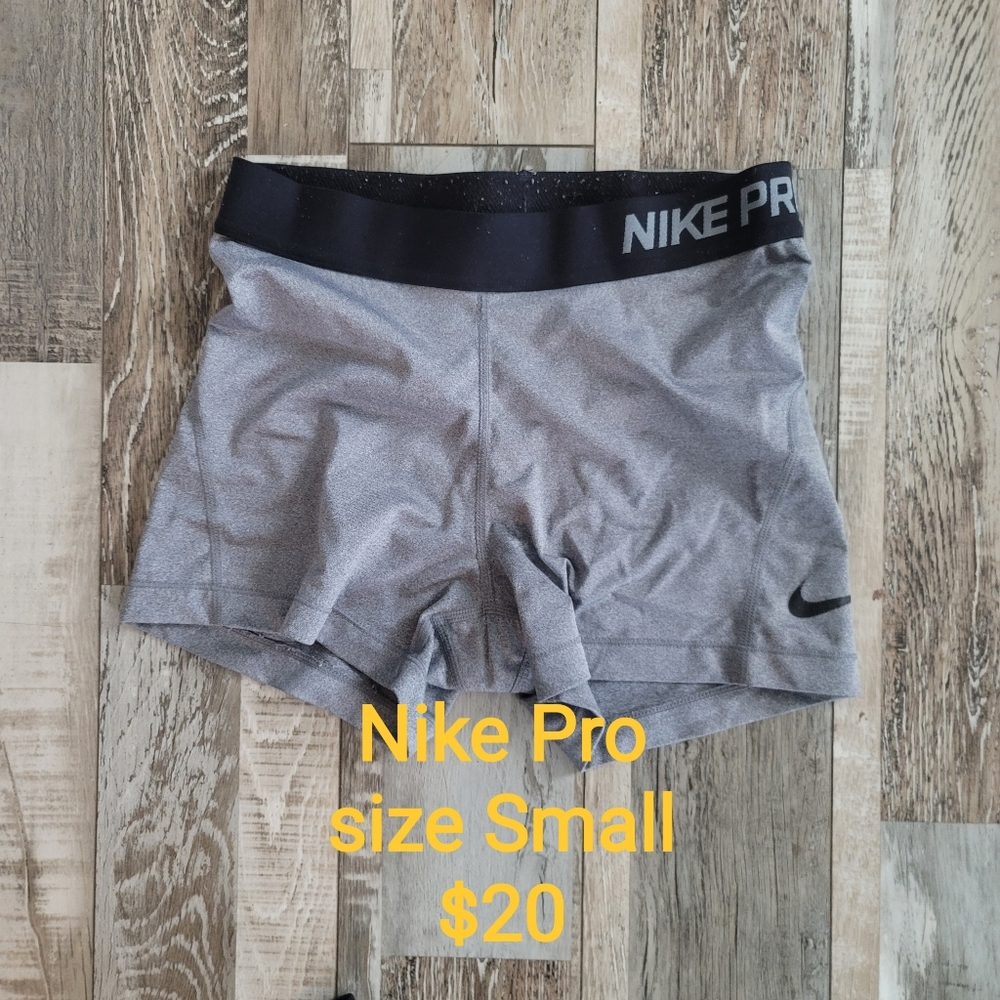 Nike Pro